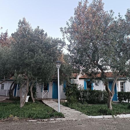 Teos Ormanci Tatil Koyu Hotel Seferihisar Luaran gambar