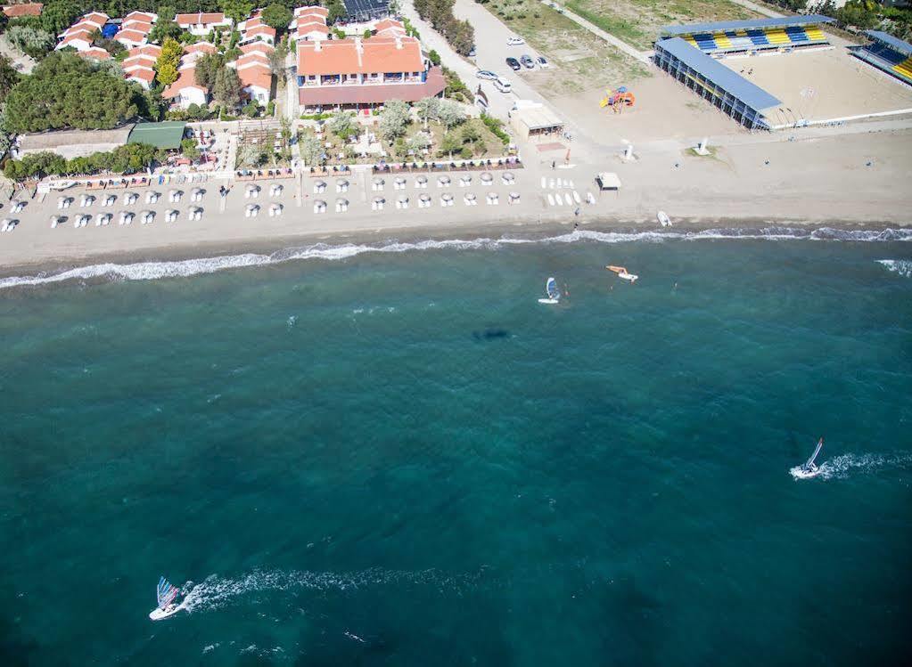 Teos Ormanci Tatil Koyu Hotel Seferihisar Luaran gambar