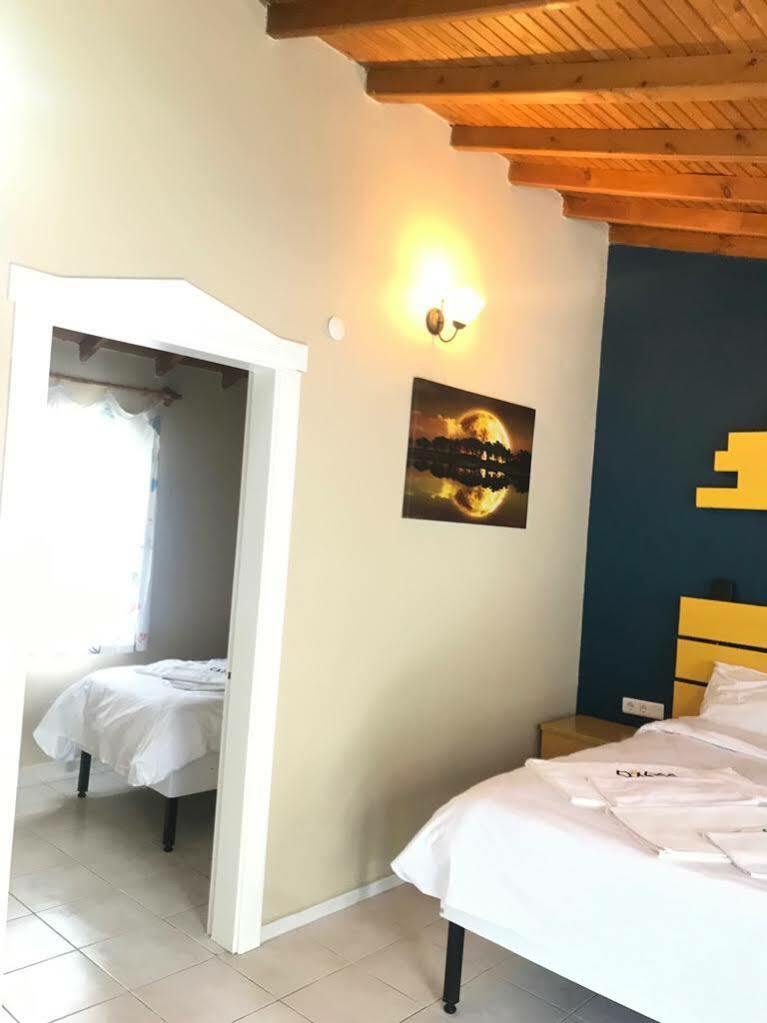 Teos Ormanci Tatil Koyu Hotel Seferihisar Luaran gambar